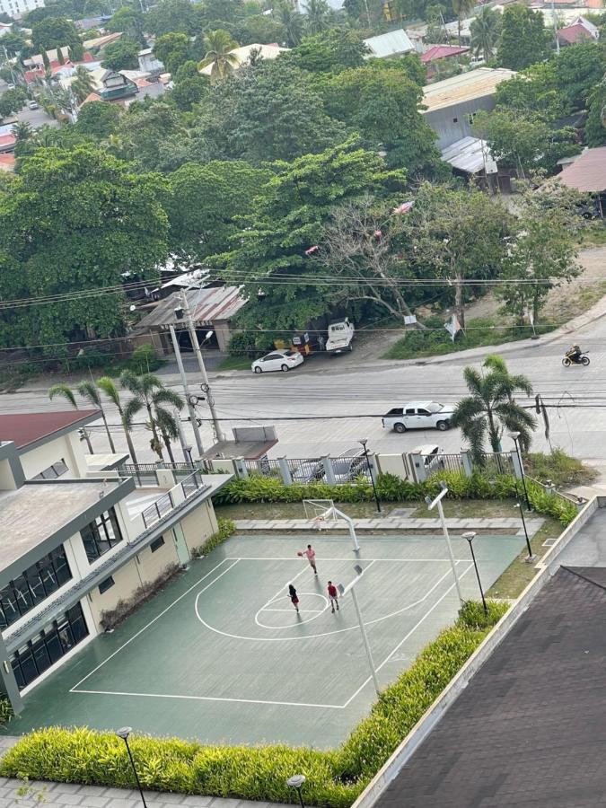 Verdon Parc Condo Davao City Exteriör bild